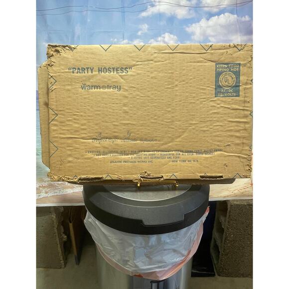 Vintage Warm-O-Tray Blue Cornflower Party Hostess Warming Tray - Picture 3 of 11